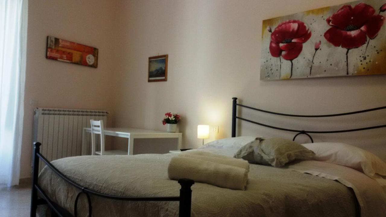 Domusrealstella Bed and Breakfast Napoli Esterno foto