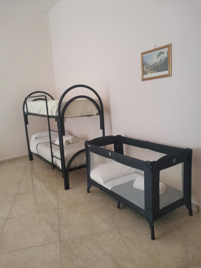 Bed and Breakfast Domusrealstella Napoli Esterno foto